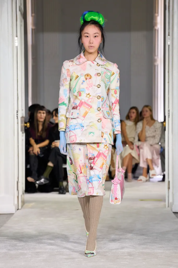 Ashley Williams 26SS003